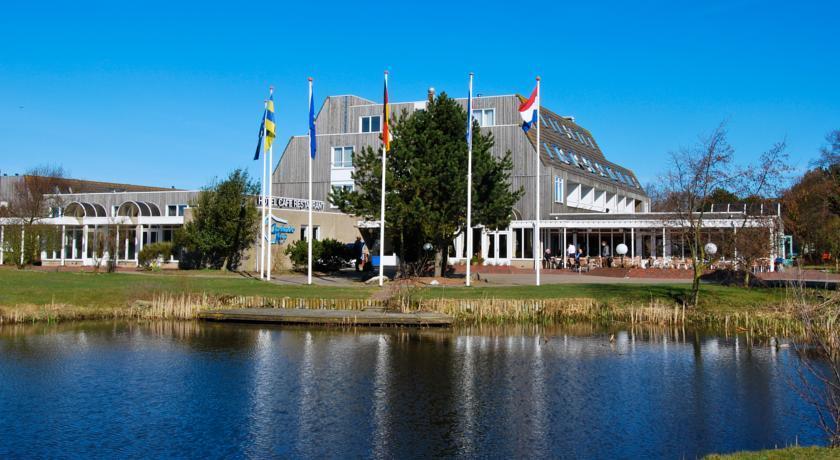 Zeeduin, Met Zonnig Terras - Volledige Keuken- Resort Amelander Kaap, Incl Verwarmd Hotel-Zwembad Nabij Dorp, Duinen En Strand Hollum  Zimmer foto